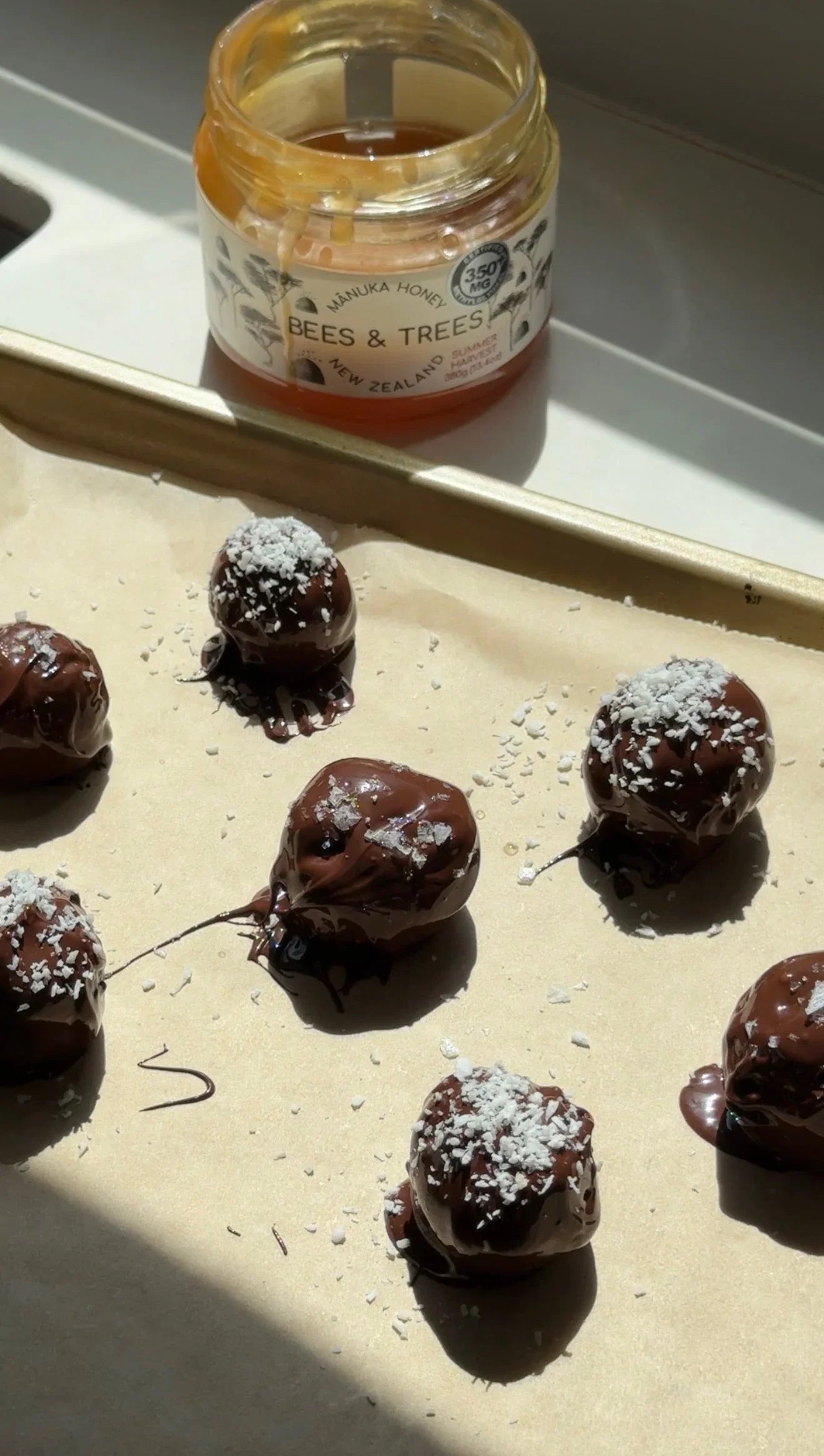 Manuka Brownie Bites