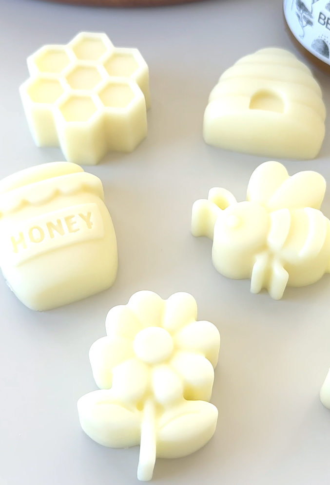 DIY Mānuka Honey Soap