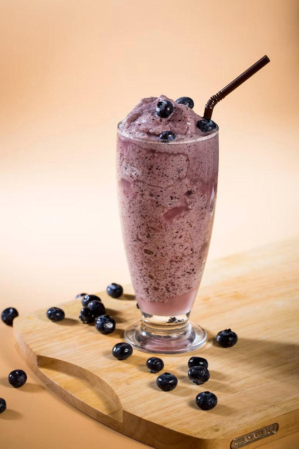 Mānuka Honey Blueberry Smoothie Recipe | Bees and Trees